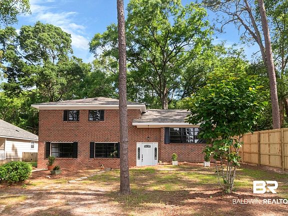 2nd image of 4814 Princeton Dr