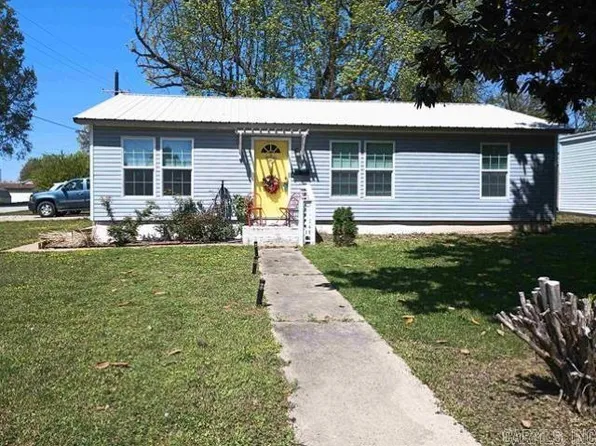 911 W Park St, Paragould, AR 72450