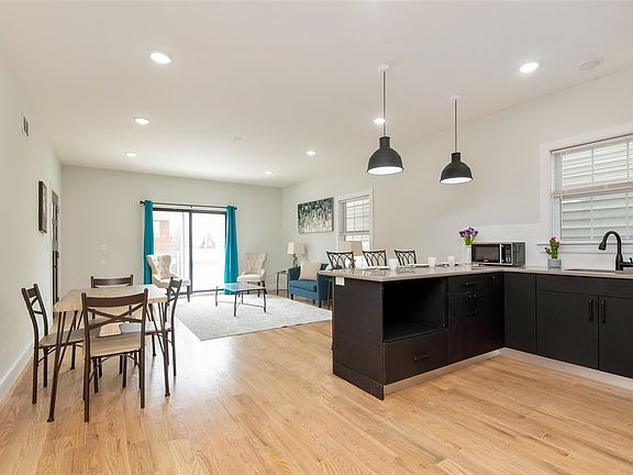 3rd image of 113 Zabriskie St #1