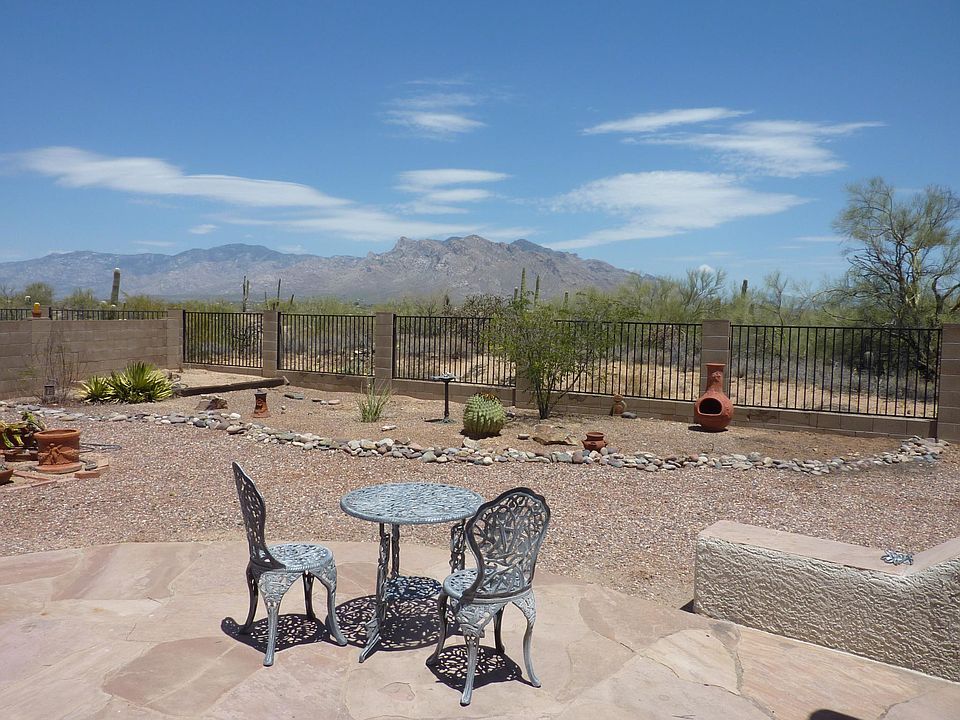 Backyard mountain and desert views.