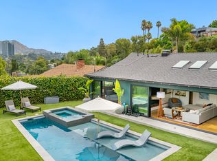 3627 Willowcrest Ave, Studio City, CA 91604