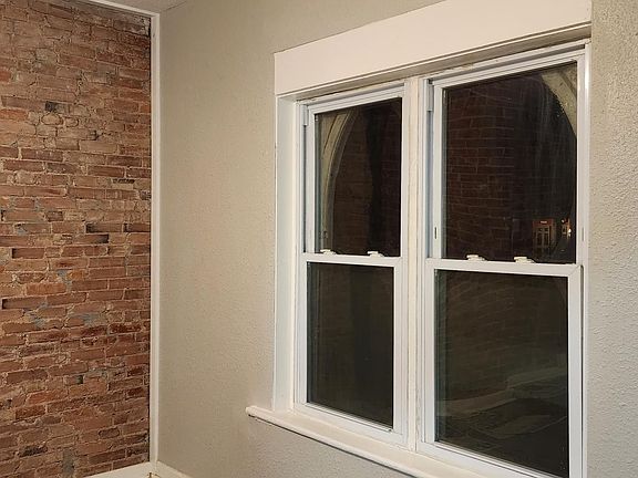 4th image of 4765 Saint Louis Ave APT 1