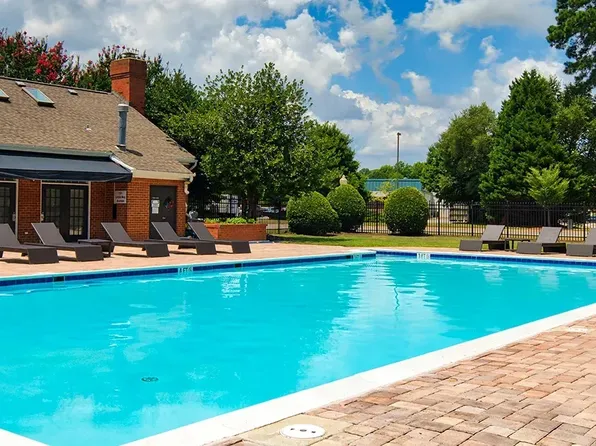 Courts at Yorkshire Downs