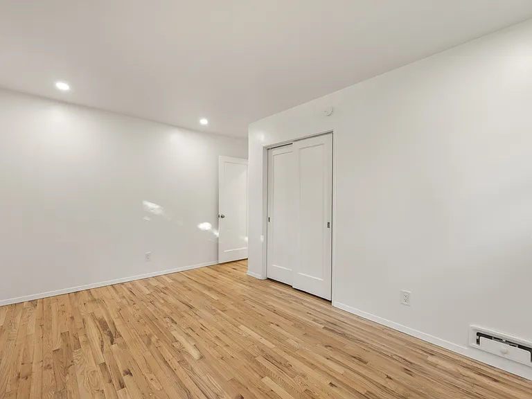 6472 SW 46th Pl — Photo 25
