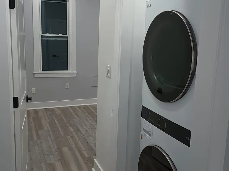 110 E 18th Ave #2 — Photo 3