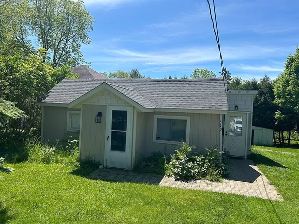 510 Jennings Ave, Petoskey, MI 49770