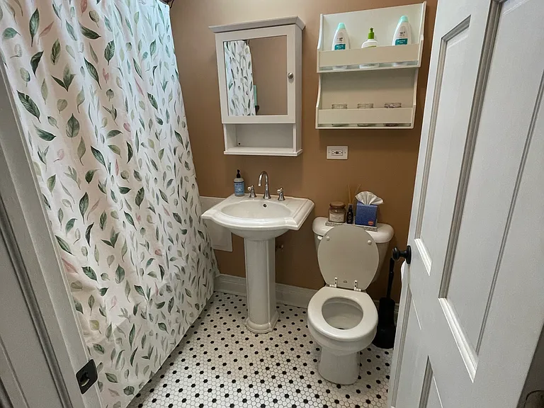 2251 W North Ave #1 — Photo 5