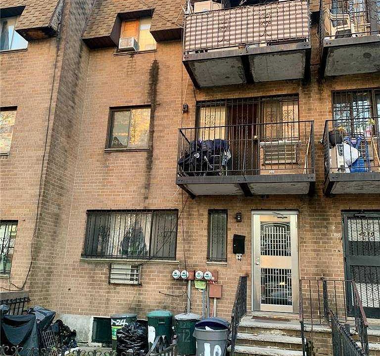 1st image of 45-12 82nd St