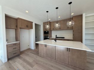 7224 S Gravel Cross Way #191, West Jordan, UT 84081