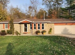 15680 Bay Rd, Wapakoneta, OH 45895