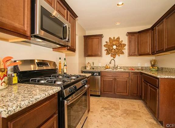 5th image of 1138 W 212th St