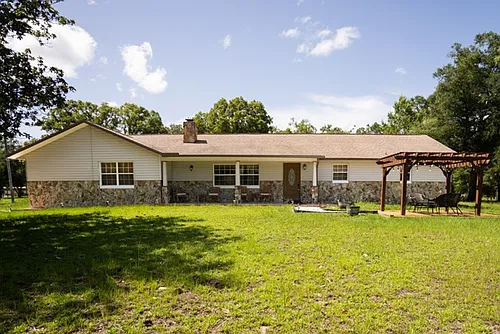 8697 SW 42nd St Photo 1