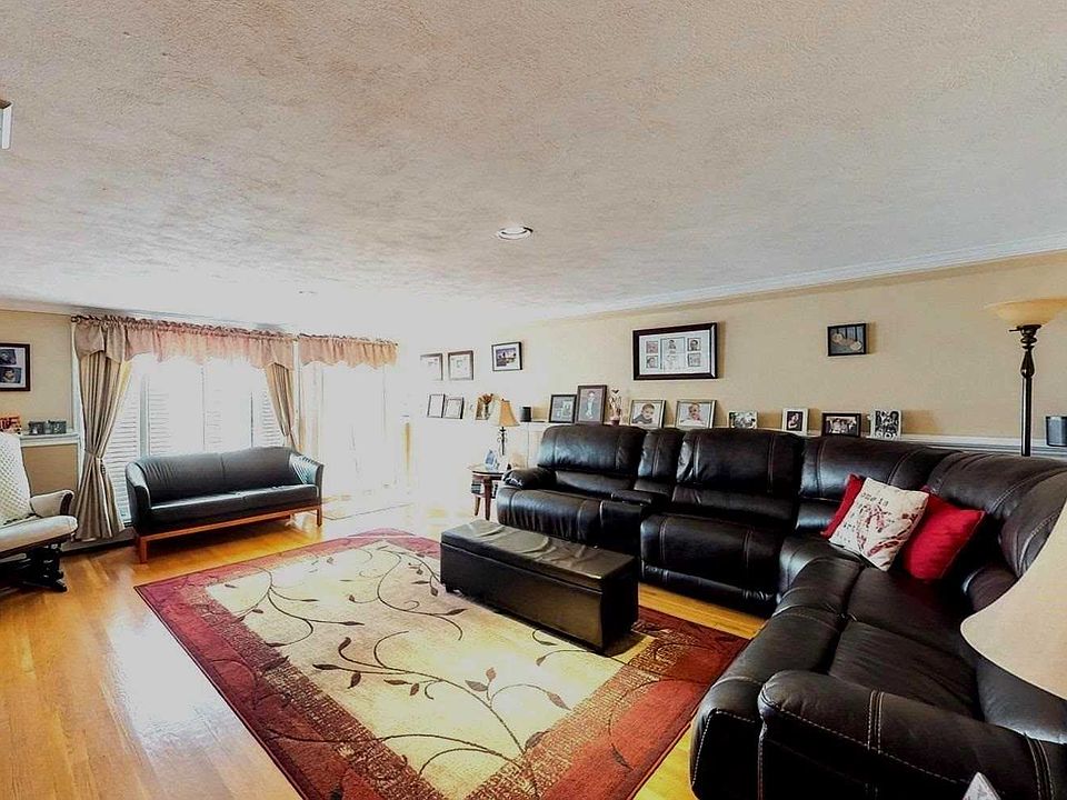 1st image of 3980 Appletree Ln