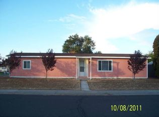 1190 SW Sandy Dr, Hermiston, OR 97838