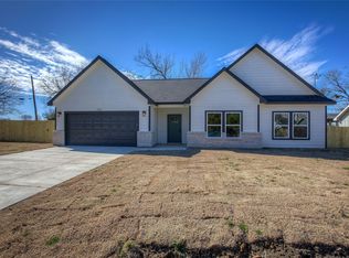 3122 Stuart St, Greenville, TX 75401