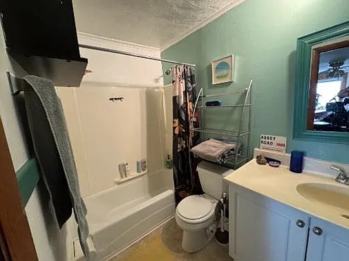 621 Cedar St — Photo 7