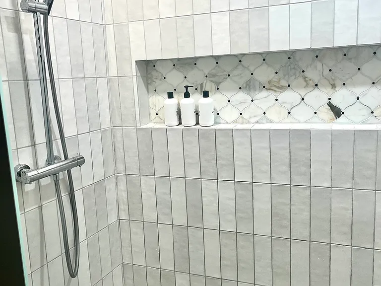 Walk in shower