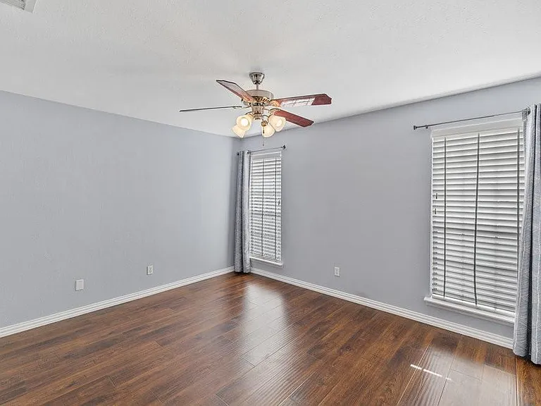 3818 N Hall St #125 — Photo 12