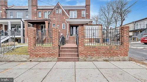 413 Ingraham St NW #2 Photo 1 413 Ingraham St NW #2 Photo 1