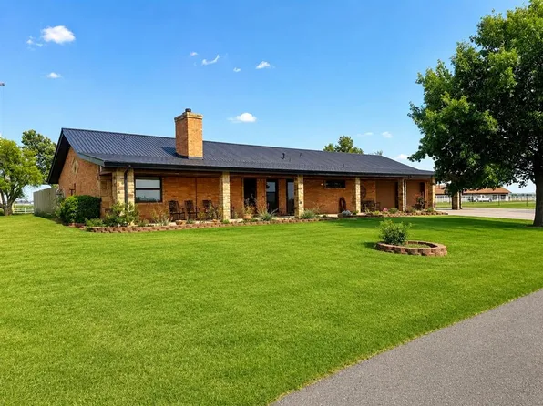 4700 W Modelle Ave, Clinton, OK 73601