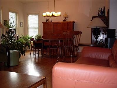 3rd image of 42 N Ashland Ave
