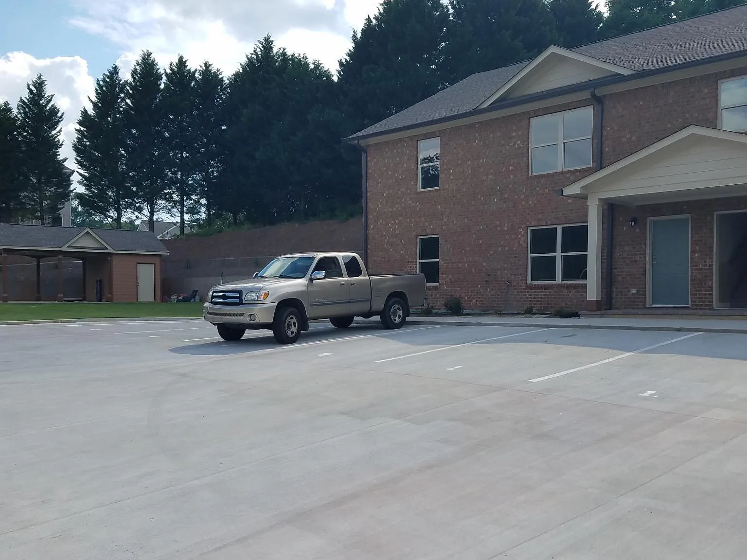 3 bed, 1550 sqft, $2,100 — Photo 3