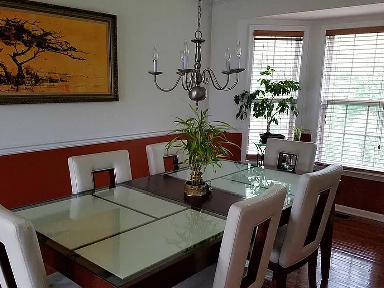 30 Victor Rd — Photo 2
