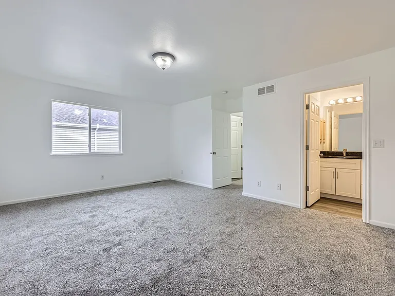5205 Dudley St — Photo 18