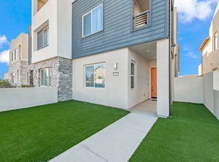 107 Zawn, Irvine, CA 92618