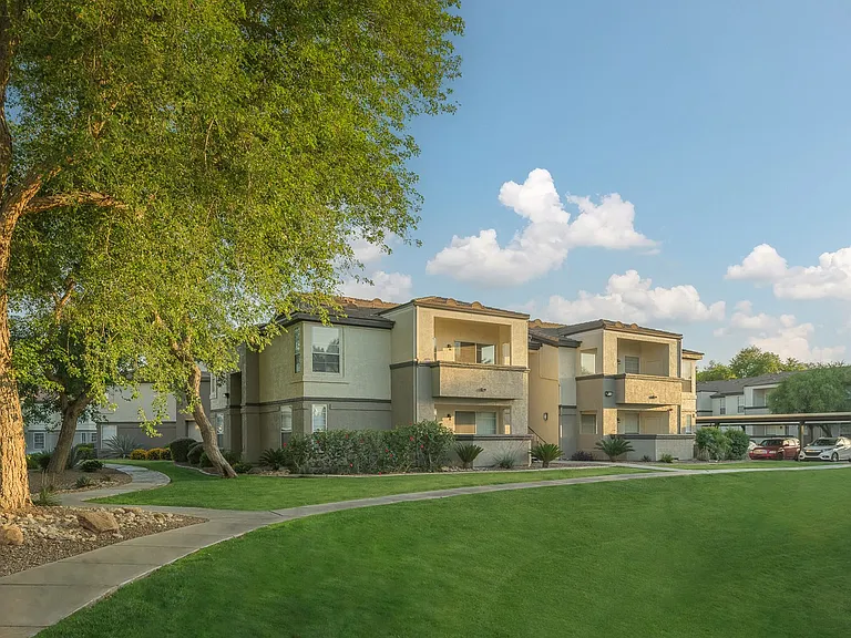 ORA Apartments — Photo 33