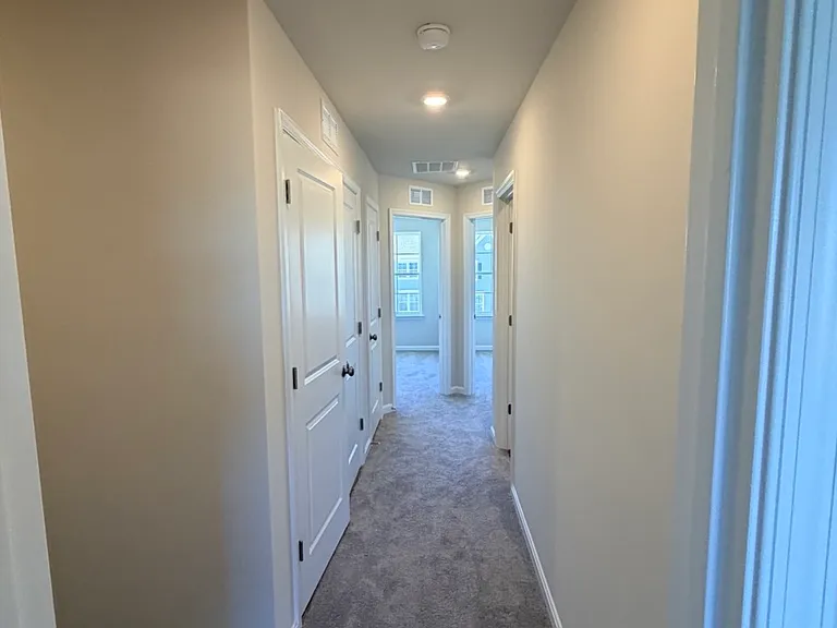 436 Seeback Dr — Photo 35