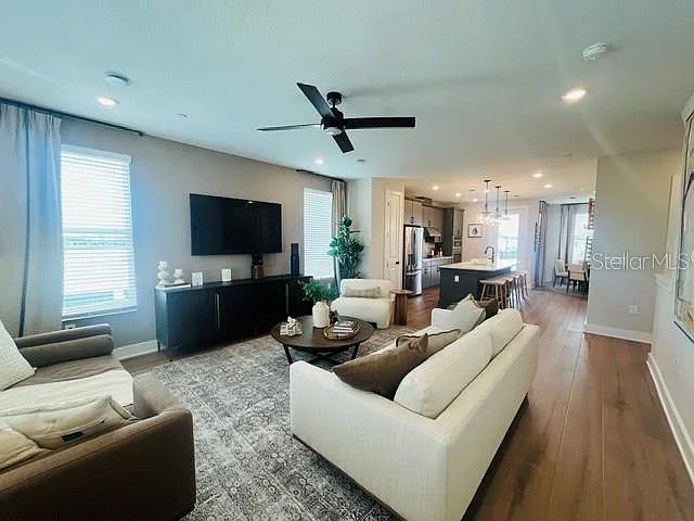 15501 Hamlin Park Dr — Photo 7