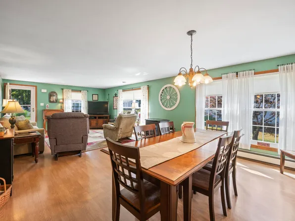 18 Nicole Street, Rochester, NH 03867