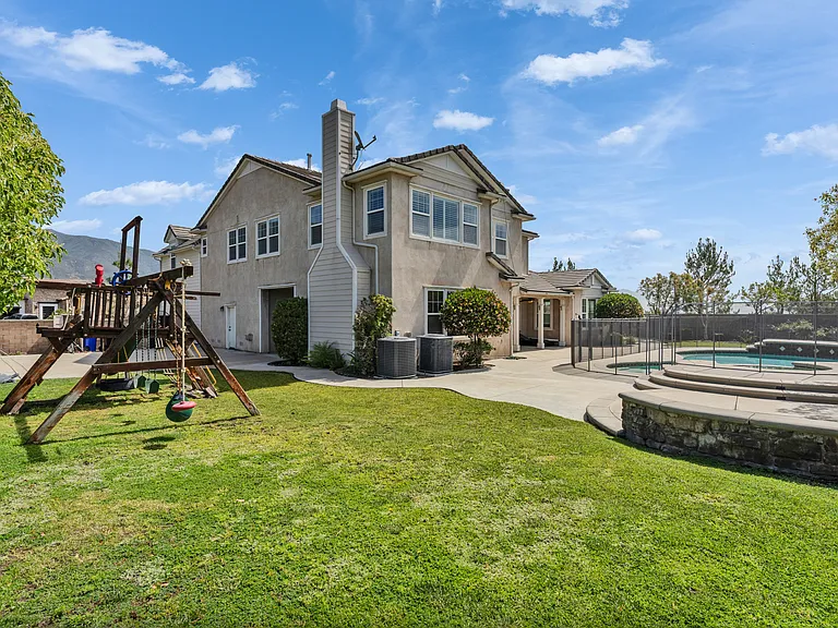 13143 Carriage Trail Ct — Photo 37