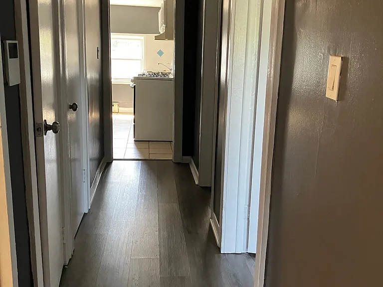 202 Littleton Ave #3 — Photo 6