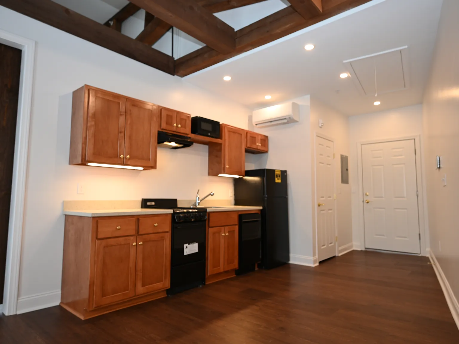 1 bed, 433 sqft, $2,195 — Photo 3