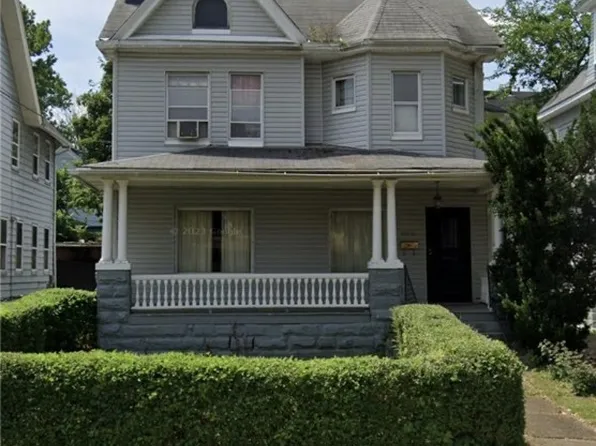 9910 South Blvd, Cleveland, OH 44108