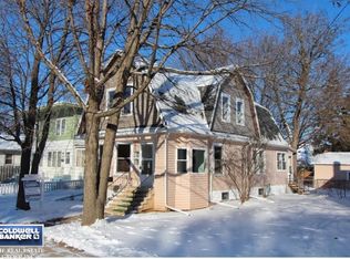 948 Howard St, Green Bay, WI 54303