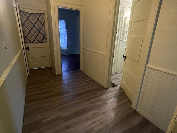 3rd image of 509 E Utica St #1
