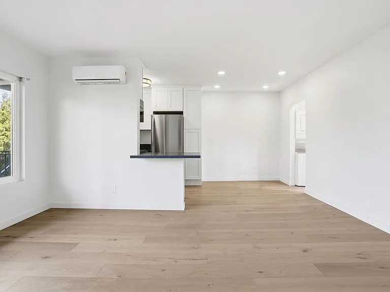 4475 Hamilton St. — Photo 11