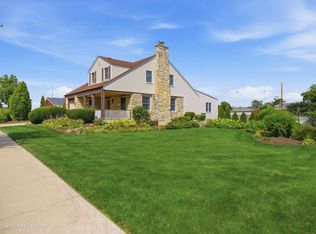 471 N Larch Ave, Elmhurst, IL 60126