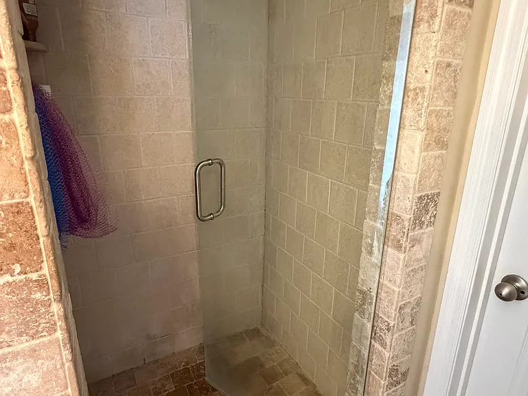 165 Hedgerow Dr — Photo 7
