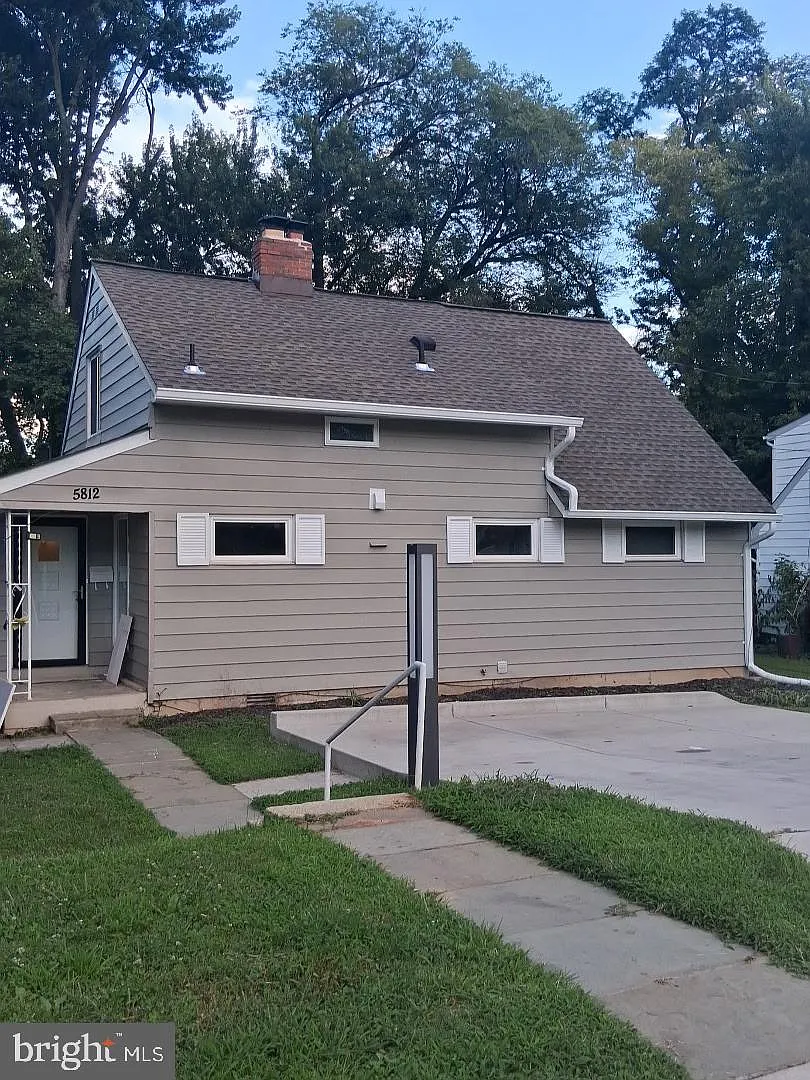 5 bed, 1688 sqft, $3,250 — Photo 4