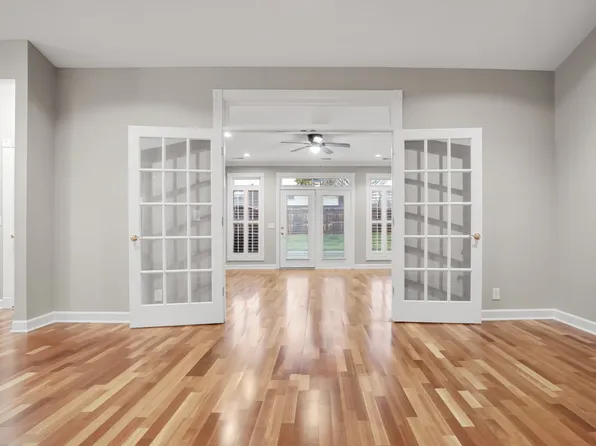 705 Black Patch Dr Suite 3, Springfield, TN 37172