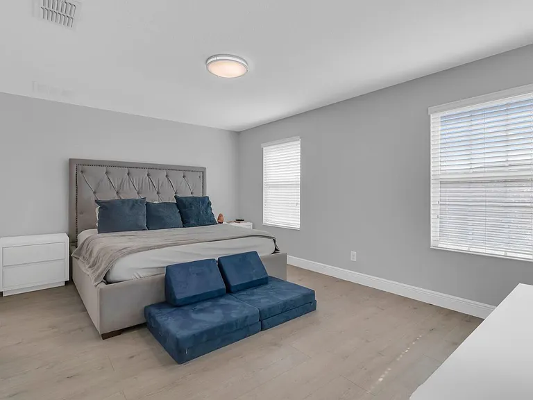 1739 Kato Way — Photo 9