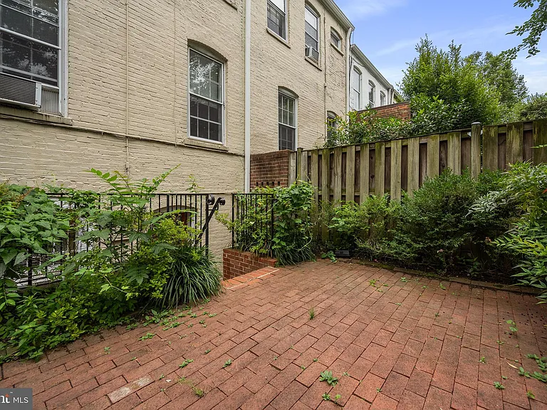 1530 34th St NW — Photo 15