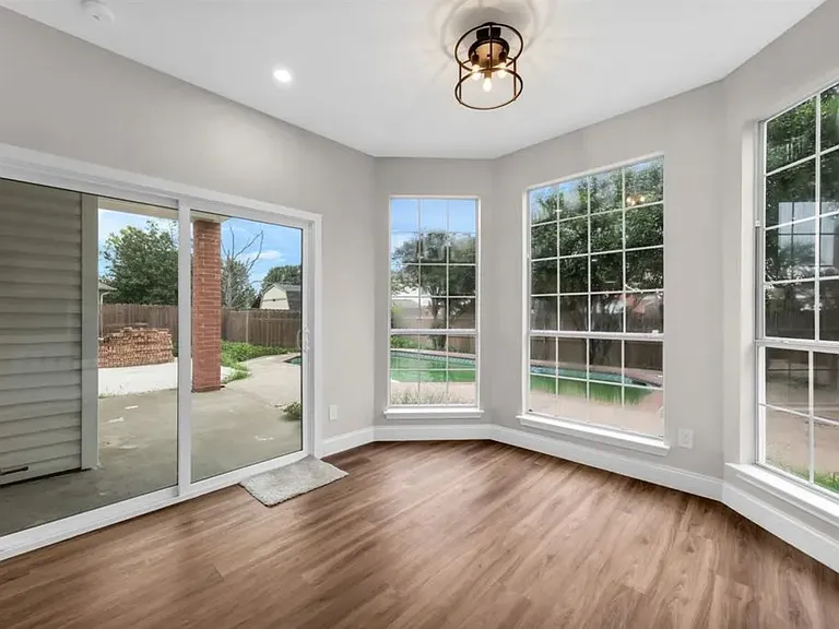 5208 Glen Springs Trl — Photo 15