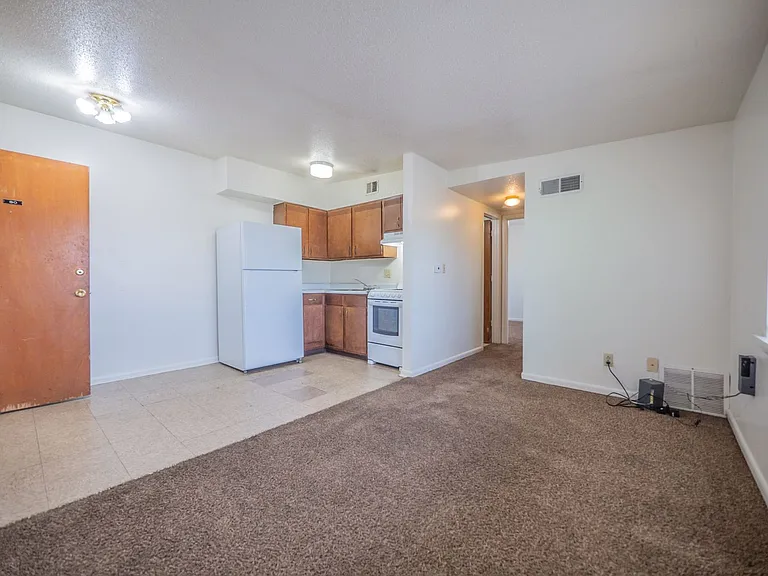 Campus View Apartments — Photo 53