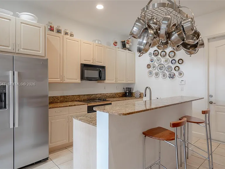 623 SW 146th Ter — Photo 25