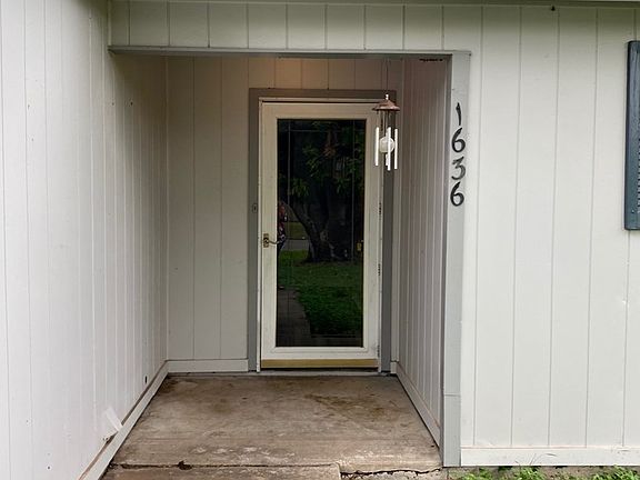 2nd image of 1636 Linda Lee Dr